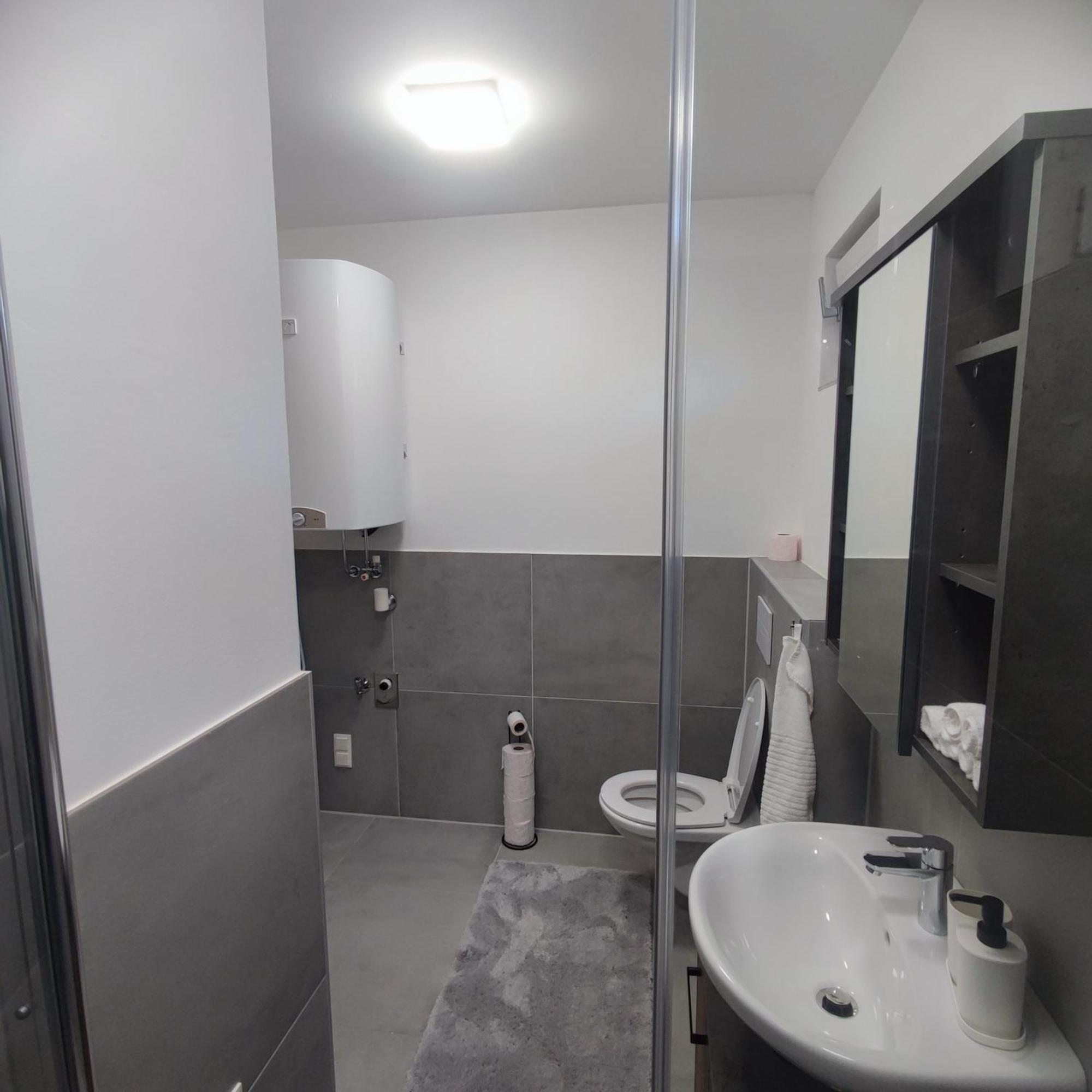 Aparthotel Infinity Βιέννη Εξωτερικό φωτογραφία